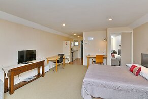 Wayside Motel