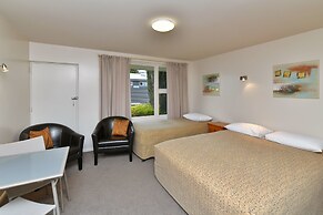 Wayside Motel