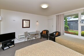 Wayside Motel