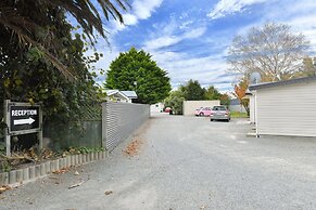 Wayside Motel
