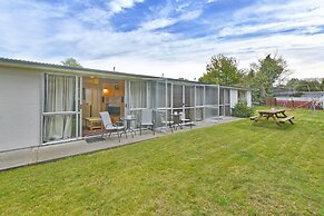 Wayside Motel