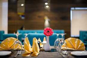 Hotel Saffron Crest