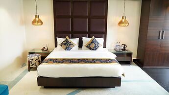Hotel Saffron Crest