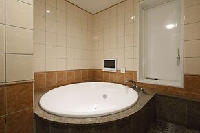 Hotel Valentine Togo - Adults Only