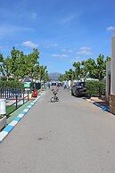 Camping y Bungalows Monmar