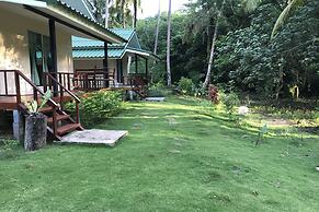 Baan Phuean Koh Kood