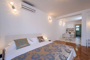 Apartments Zuvela