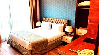 Old Port Hotel