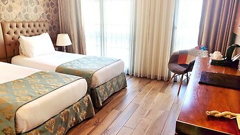 Old Port Hotel