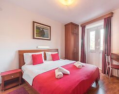R-Club Old Town Apartments