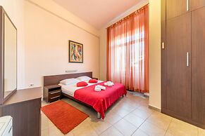 R-Club Old Town Apartments