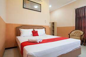 RedDoorz @ Rampal
