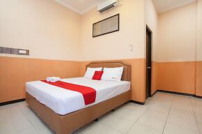 RedDoorz @ Rampal