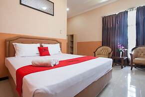 RedDoorz @ Rampal