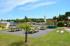 Camping Les Places Dorees