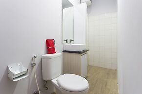 RedDoorz Plus near Cilandak Town Square 2