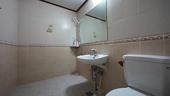 Muju Bakam Villa Pension