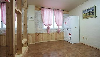 Muju Bakam Villa Pension