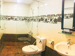 Whale Hotel