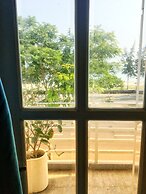 Whale Hotel