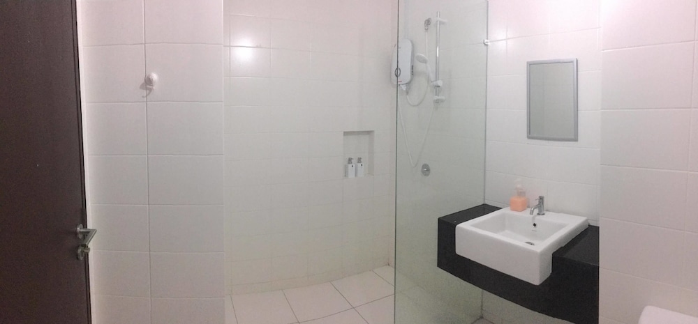 Arch Plus Studio at Trefoil Setia City