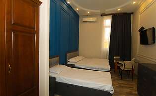 Bella Hotel