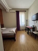 Bella Hotel