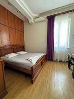 Bella Hotel