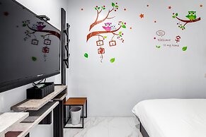 Sun Moon Tea Hotel