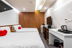 Sun Moon Tea Hotel