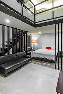 Sun Moon Tea Hotel
