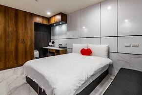 Sun Moon Tea Hotel