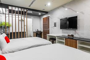 Sun Moon Tea Hotel