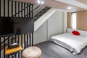 Sun Moon Tea Hotel