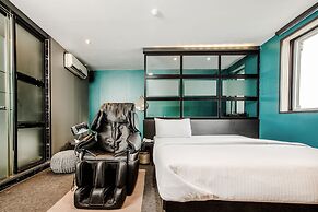 M7 Business Hotel