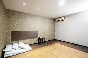 M7 Business Hotel