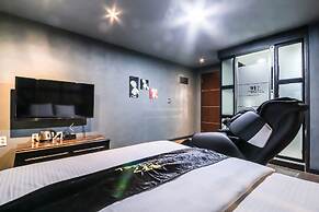 M7 Business Hotel