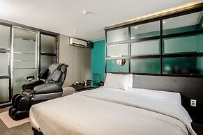 M7 Business Hotel