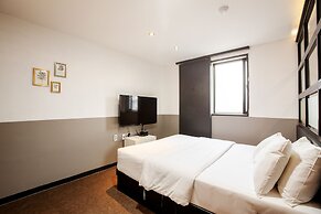 M7 Business Hotel