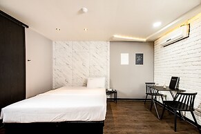 M7 Business Hotel