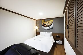 Bolton Hotel