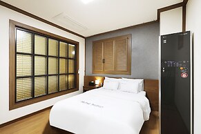 Bolton Hotel