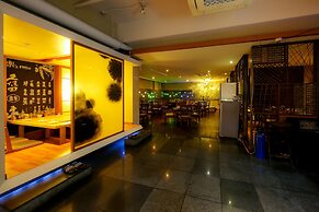Bolton Hotel