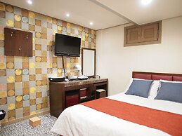 Hostel J Stay