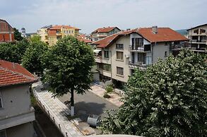 Hotel Lilia 2