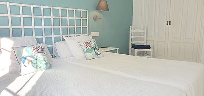 Hugo Beach Hotel