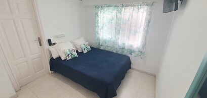 Hugo Beach Hotel