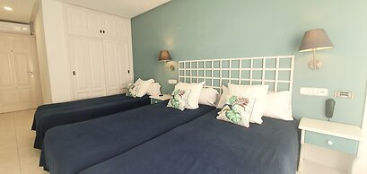 Hugo Beach Hotel