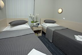 Air Express Sheremetyevo - Transit Hotel in Terminal E