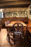 Holly Bush Inn